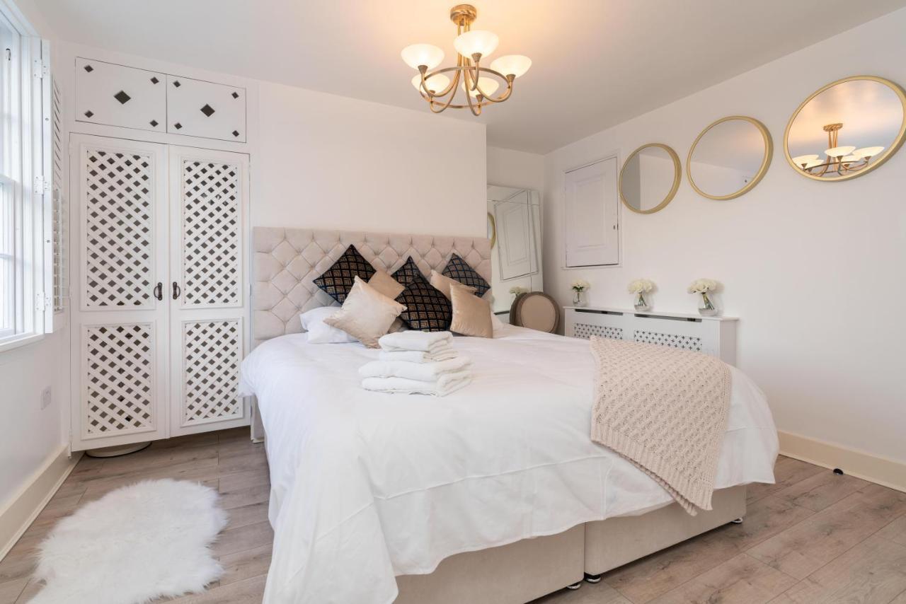 Gloucester Place Townhouse With Hot Tub! 切尔滕纳姆 外观 照片